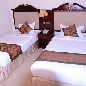 Debredamo Hotel